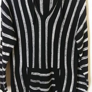 Elan Super soft knit v-neck sweater draw string